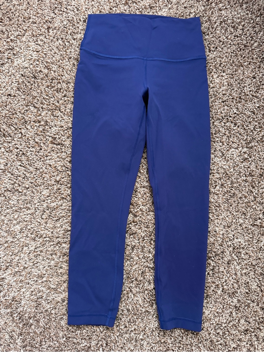 lululemon athletica size 6 Deep Blue Performance Leggings 25”